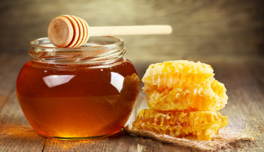 Honey with Honeycomb