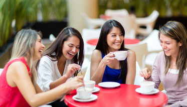 Girls Eating Out