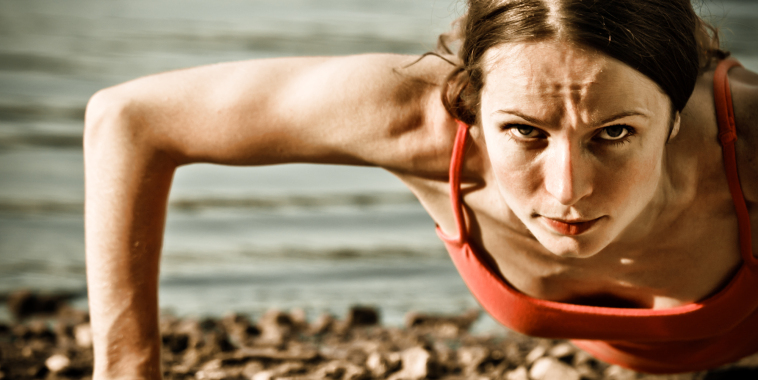 girl in plank postiton